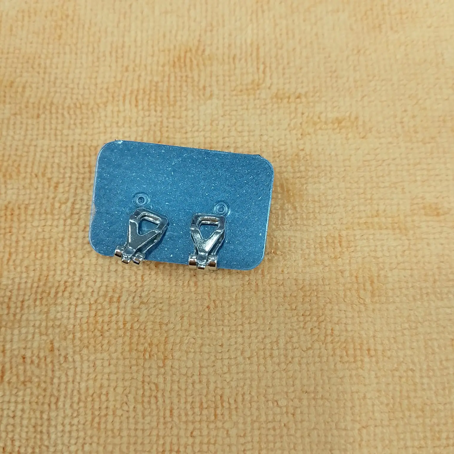 Clip On Nose Pin - Image 2